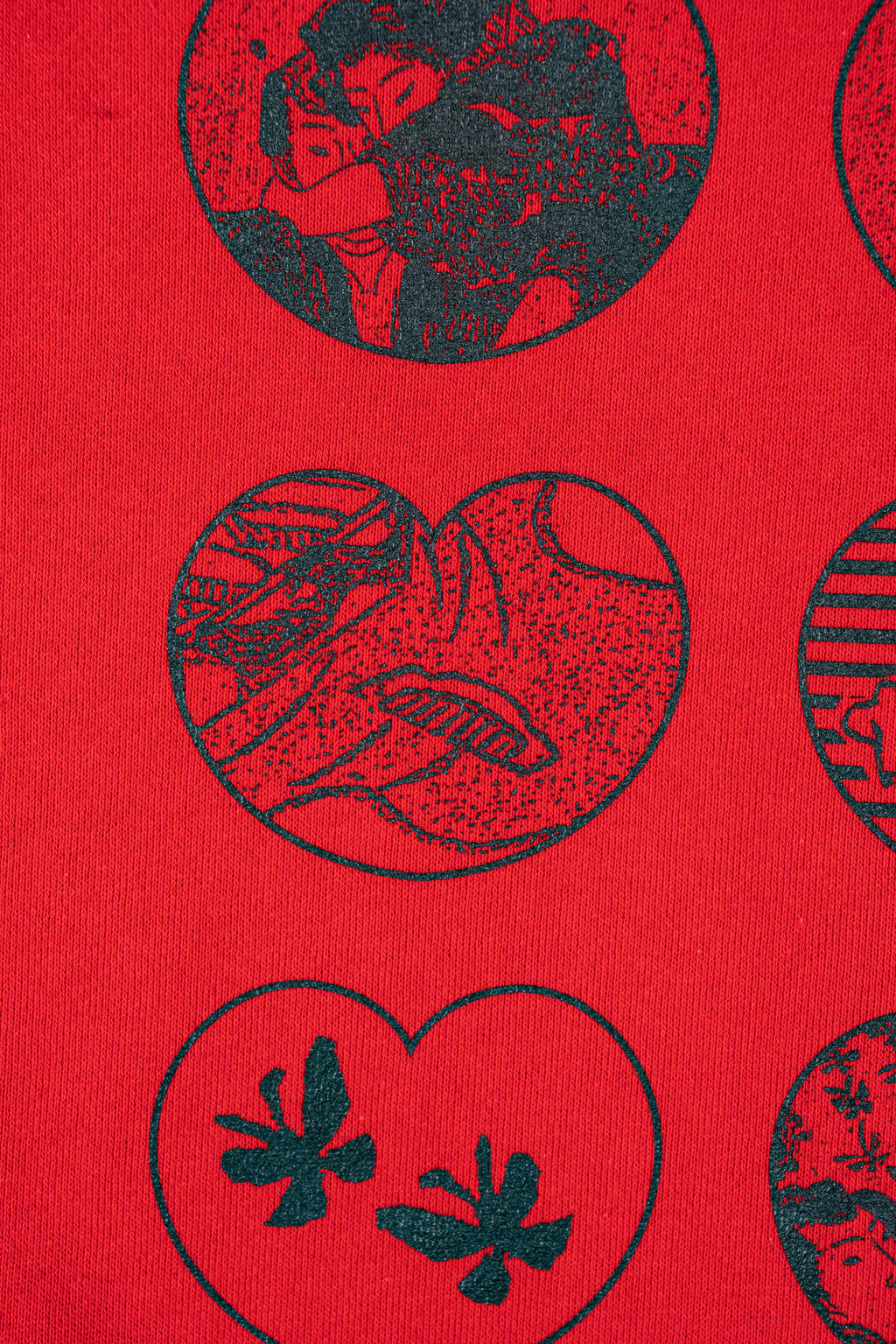 THE WORLD OF MAMEBAN CREW RED